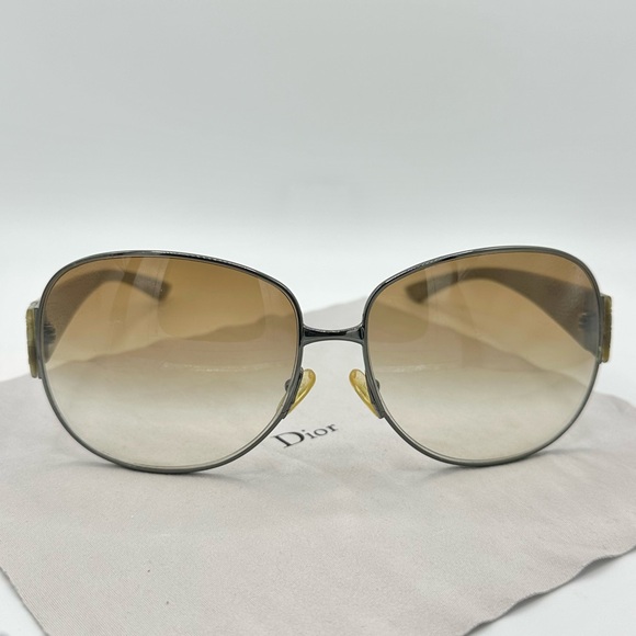 DIOR Oversized Sunglasses with Brown Gradient Lenses and Gray temples